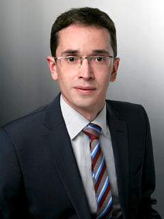 Dr. Daniel Niesner